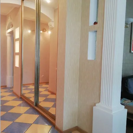 In Апартаменти